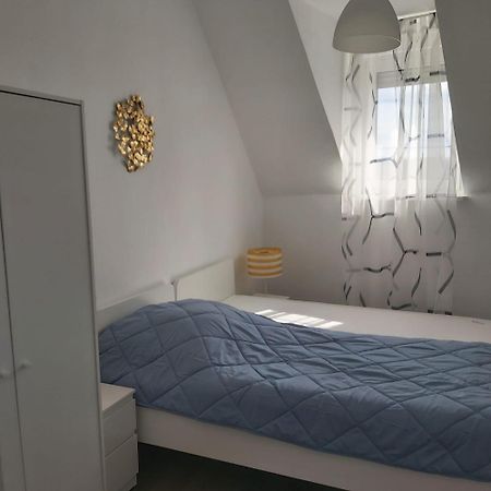 Megena Apartment Mayen Ngoại thất bức ảnh
