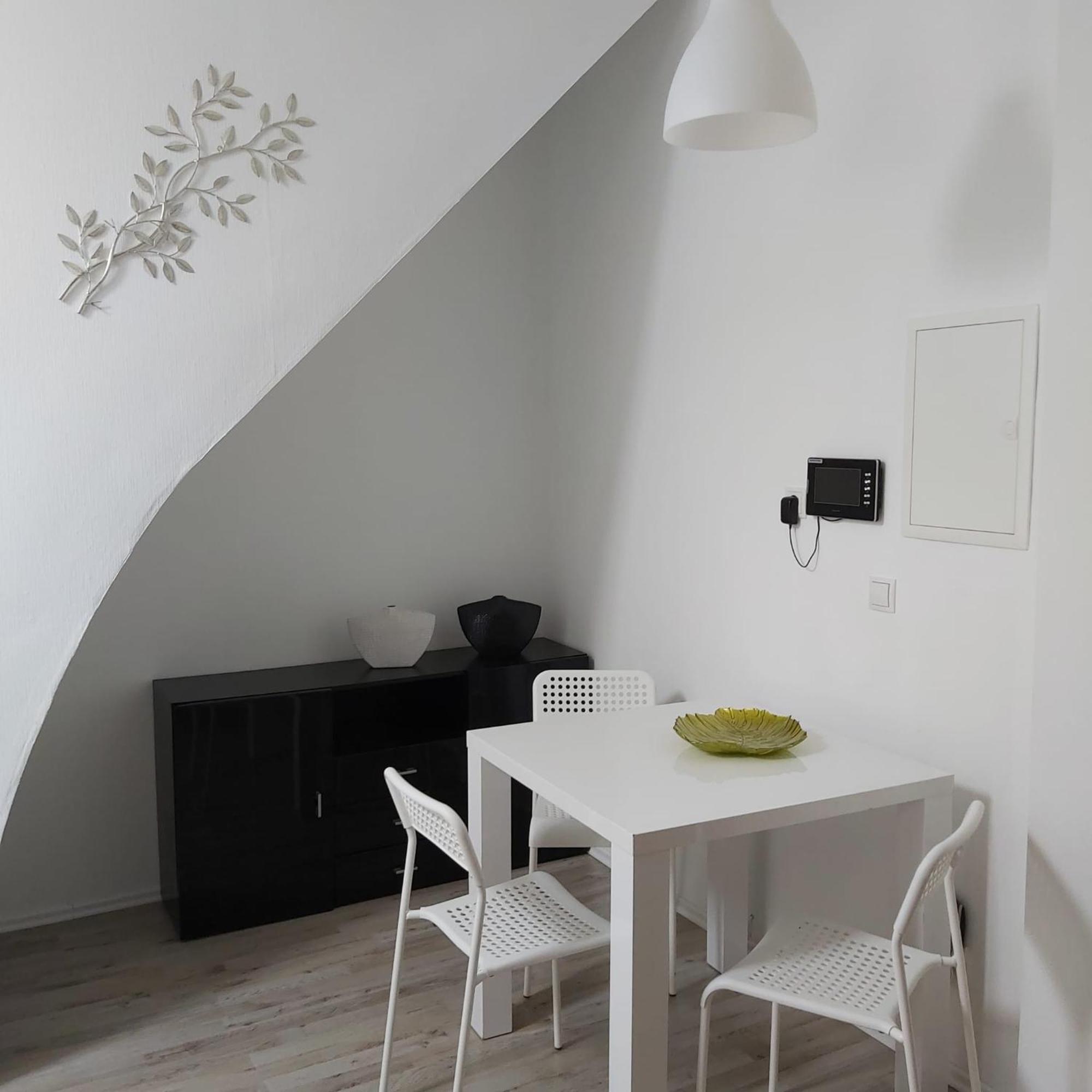 Megena Apartment Mayen Ngoại thất bức ảnh